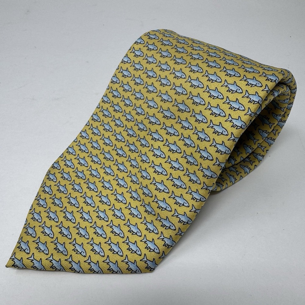 Vineyard Vines Men's Neck Tie Fish Print Yellow/Blue Silk USA 4" (W) x 59" (L)